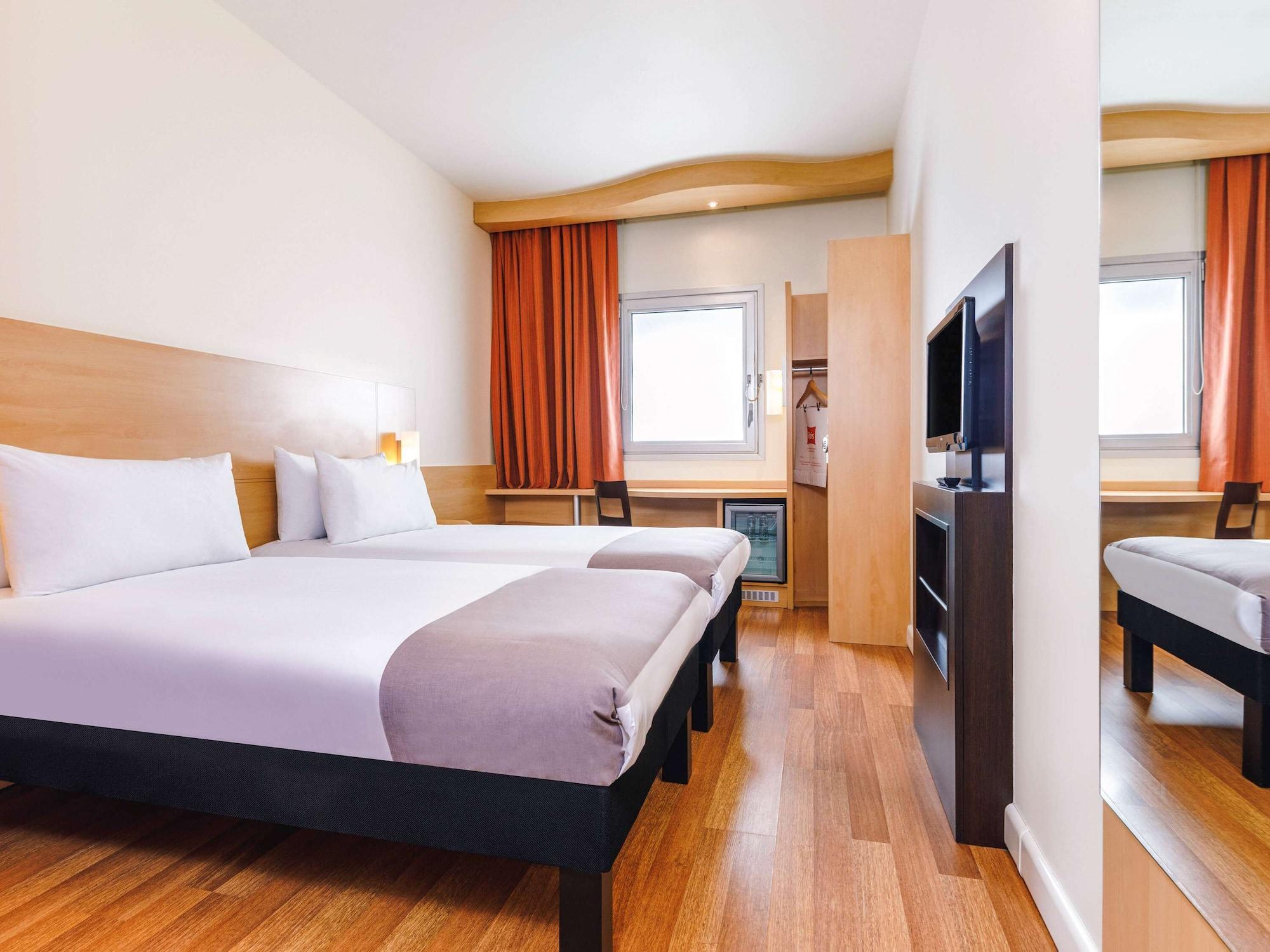 Ibis Istanbul Esenyurt Hotel Exterior photo